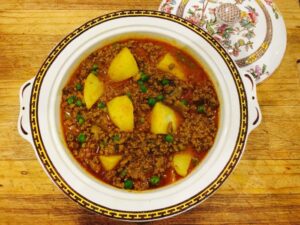 Keema Matar Aloo, Mince Meat with Peas and Potatoes